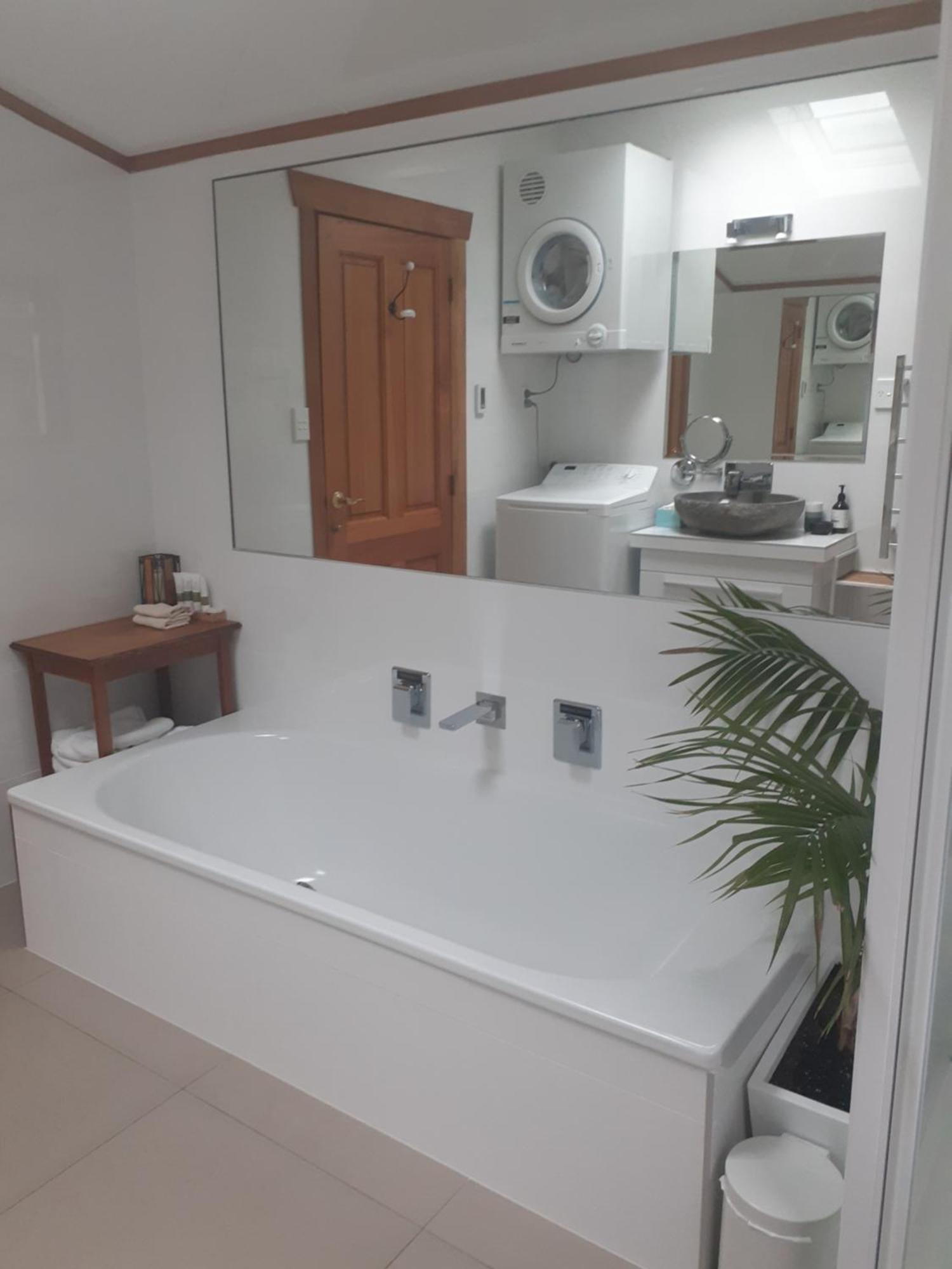 Tarawhata Thermal Apartment New Plymouth Zewnętrze zdjęcie